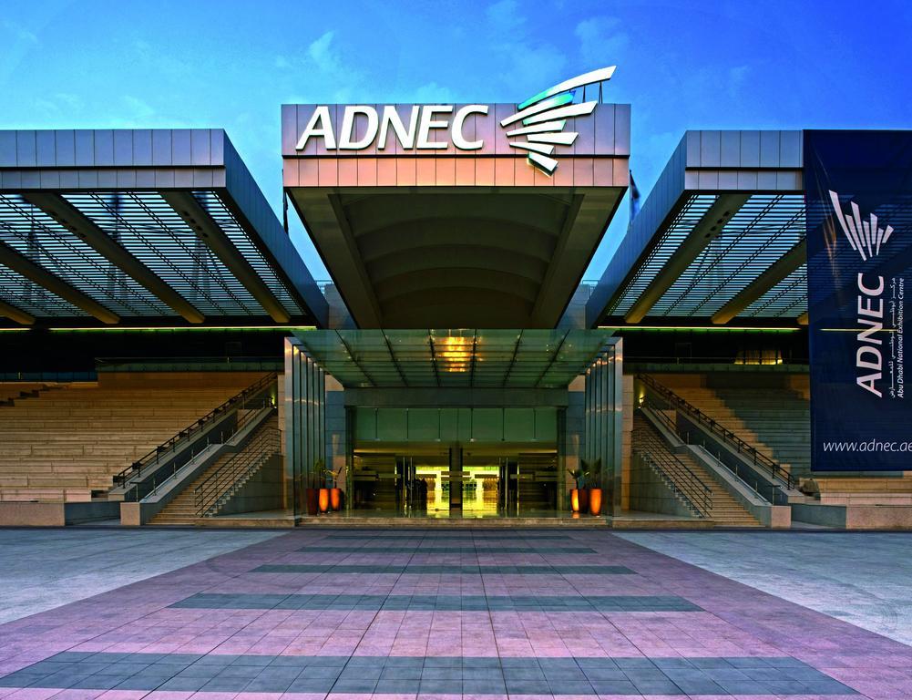 Capital Centre Arjaan by Rotana Aparthotel Abu Dhabi Bagian luar foto